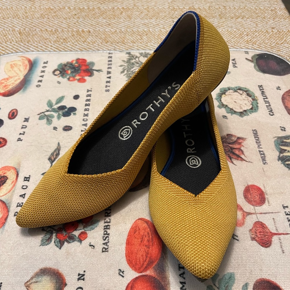 Rothy’s The Point in Marigold Yellow Size 7
